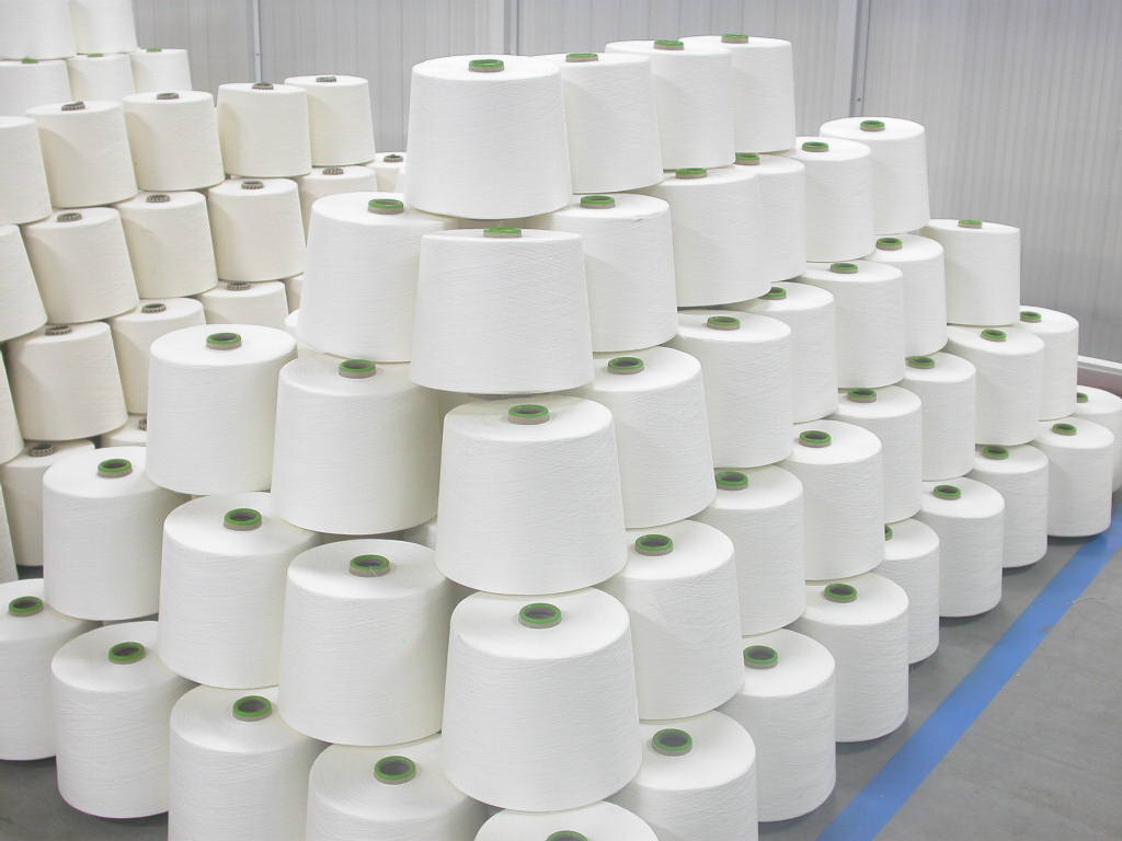 100% polyester yarn Ne 40/1 for knitting