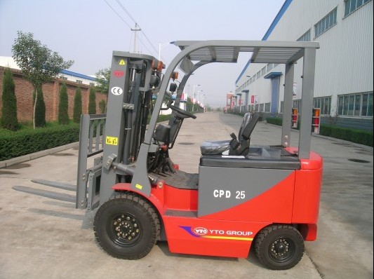 Battery Forklift CPD25 