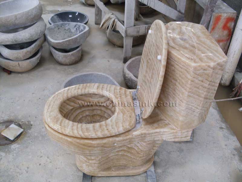 Honey Onyx Toilet