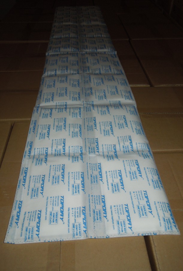 Blanket desiccant packs