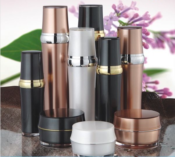 Luxury cosmetic packaging acrylic lotion bottle with pump 
