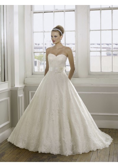 Beautiful luxury lace sweetheart ball gown wedding dress 1201