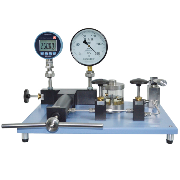 HX675 Hydraulic Comparator