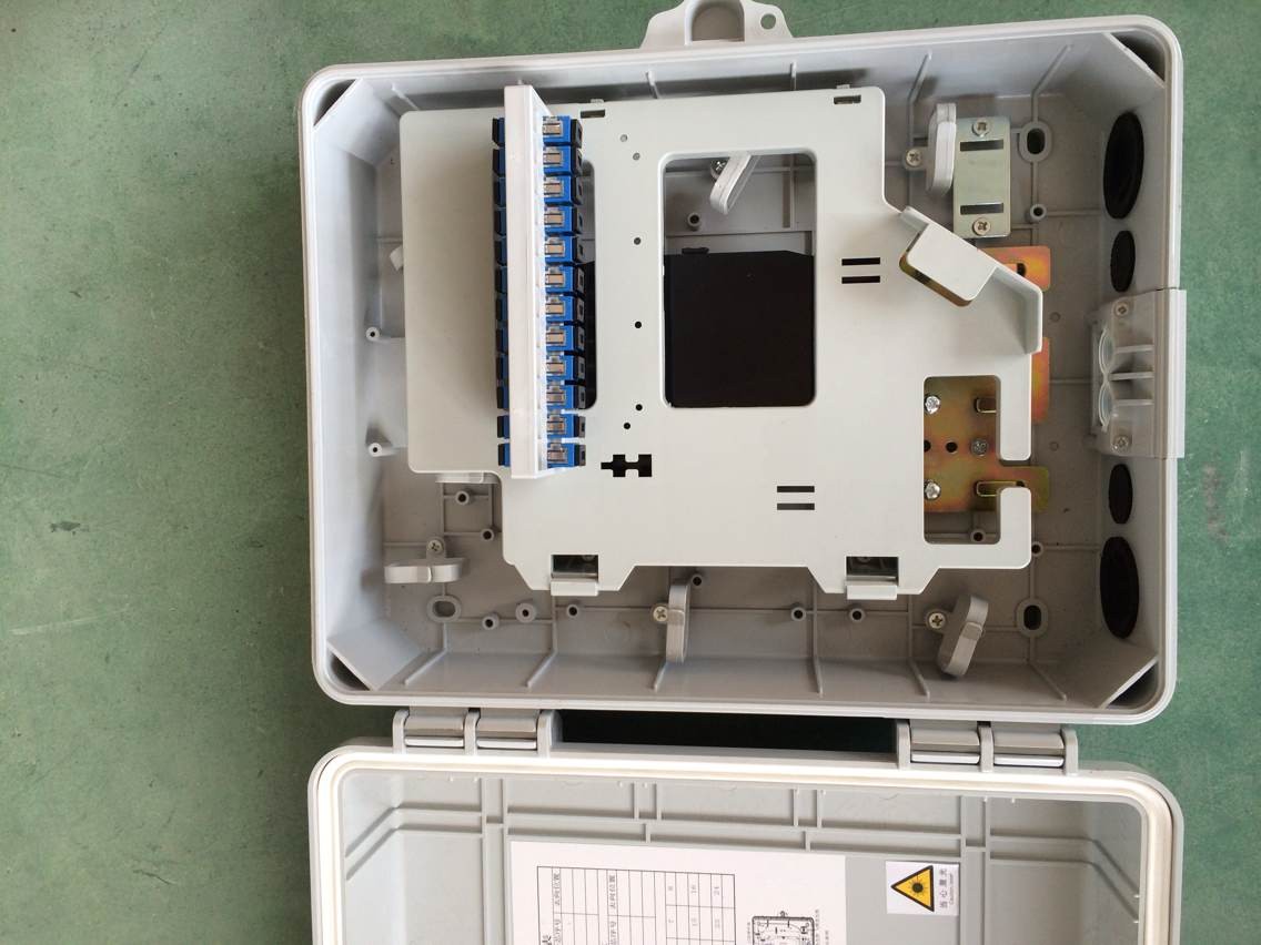 outdoor FTTH fiber optic distribution box 24core