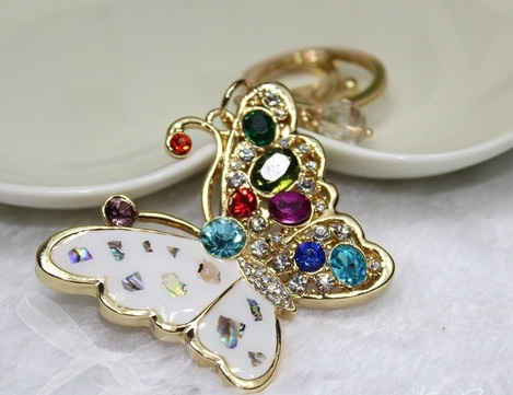 Crystal set auger broken shells butterfly key chain