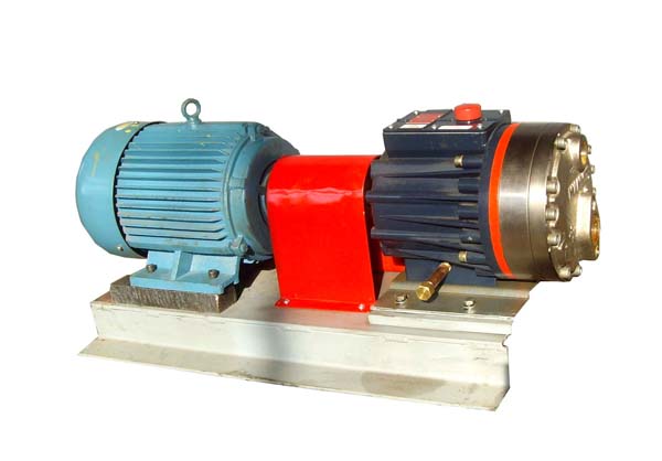 Multi-plunger diaphragm pump