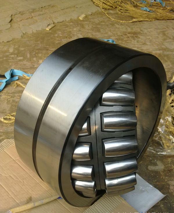 SKF Bearing Spherical Roller Bearing 24144CC/W33