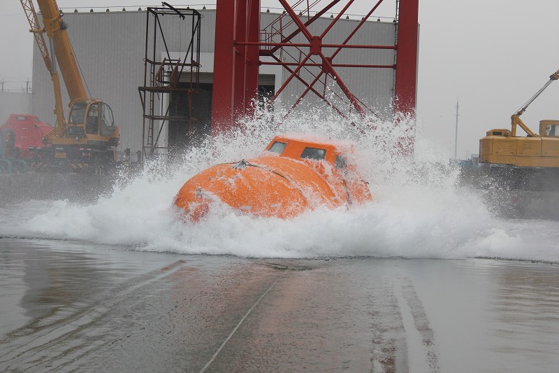 Solas 6m Totally Enclosed Free-Fall Lifeboat  Supplier