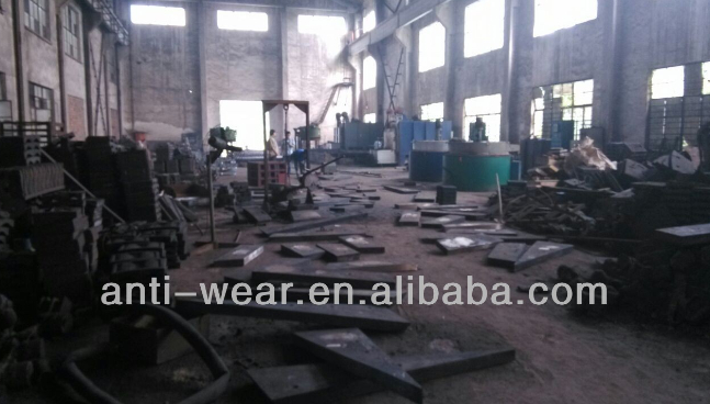 DF483  High Cr Chute Liners