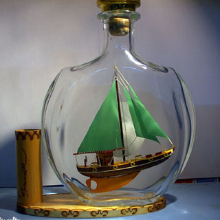 Ship in bottle