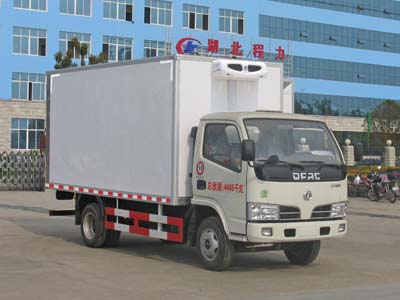 3.2m length Dongfeng small freezer box van