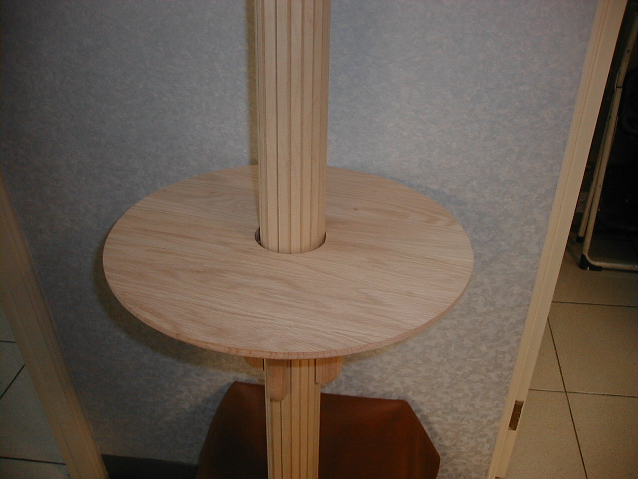 Solid Wood Shelf for Pole/Column Decoration