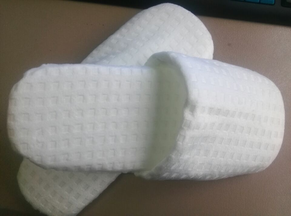 amy@hebeichenxiao.com closed toe Indoor Slipper 
