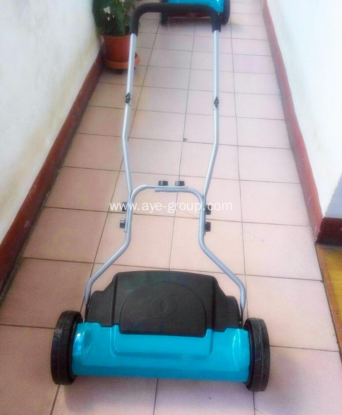 German Standard 18& quot;Hand Push Reel Lawn Mower with Grass Collector