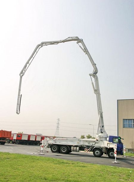 Boom Concrete Pump