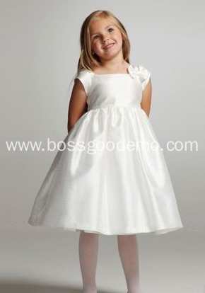 Ball Gown Square Neck Knee-length Taffeta Bowknot Flower Girl Dress