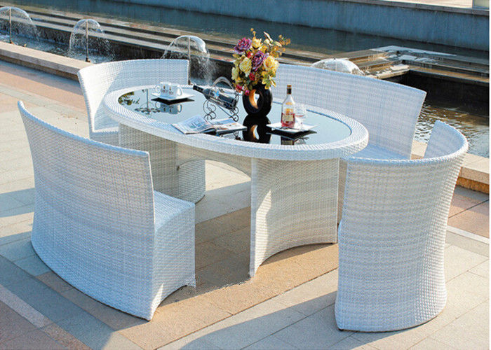 White Round PE Rattan Garden Furniture Rattan 4 Seater Dining Set