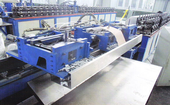 Roll forming machinery