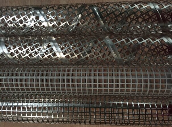 exporter filter frames stainless steel center core filtration spiral welded perforated metal pipes filter elements in Zhi Yi Da