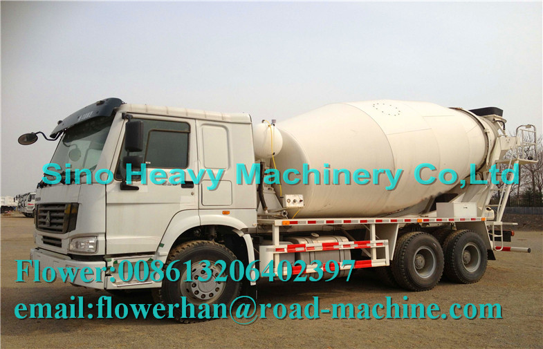 Sinotruk HOWO Concrete Mixer Truck 8cbm 6x4 