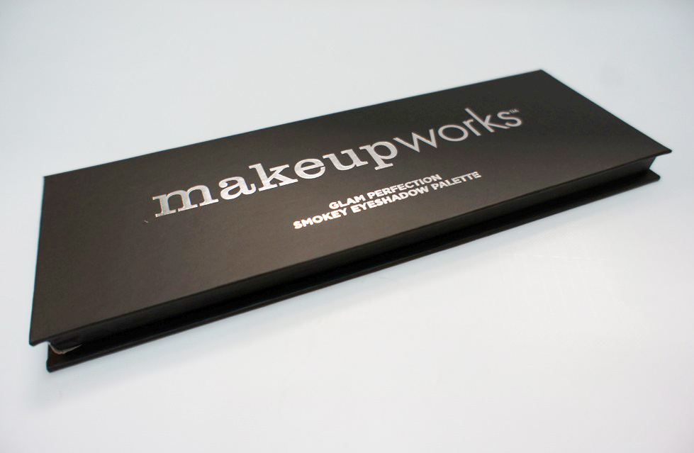 Loreal Black Cosmetics Paper Box for Eye Shadow / Makeup Palette Box