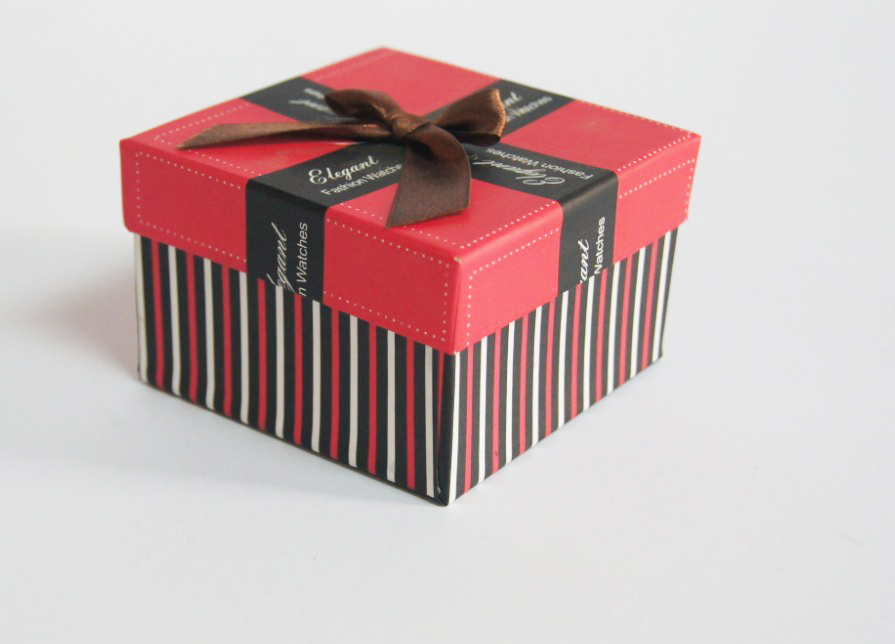 Beautiful Watch Box with Bowknot and Pillow Foam