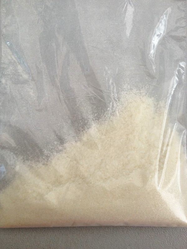 Sell 6-APB (email: sales06@zerunpharma.com