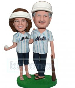 Customized Baseball Bobblehead Doll Couple In Jersey