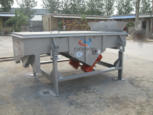 Gain sieving machine with two motors