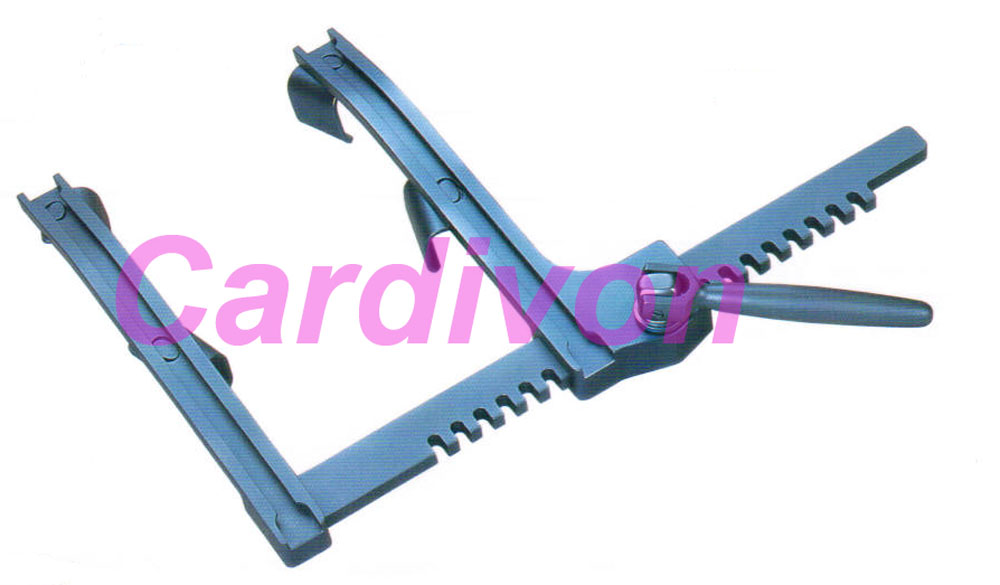 Cardiovascular, Thoracic, Thoracoscopy, Sterilization Surgical Instruments-More Sternal Retractor