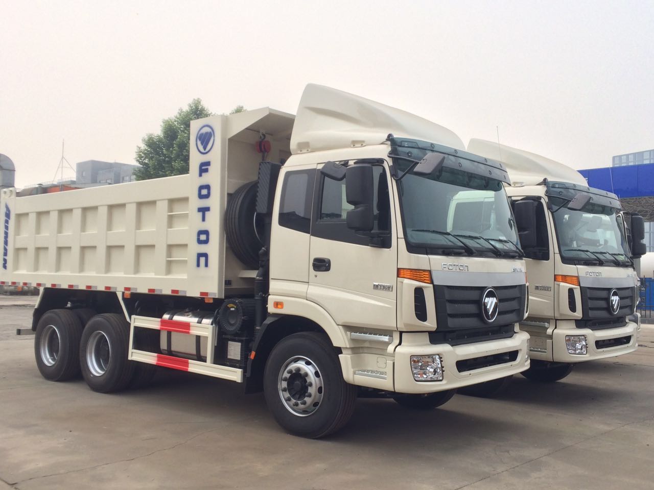 foton auman 6*4 self-dumping truck 