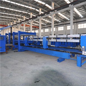 Discontinuous Pu Sandwich Panel Line