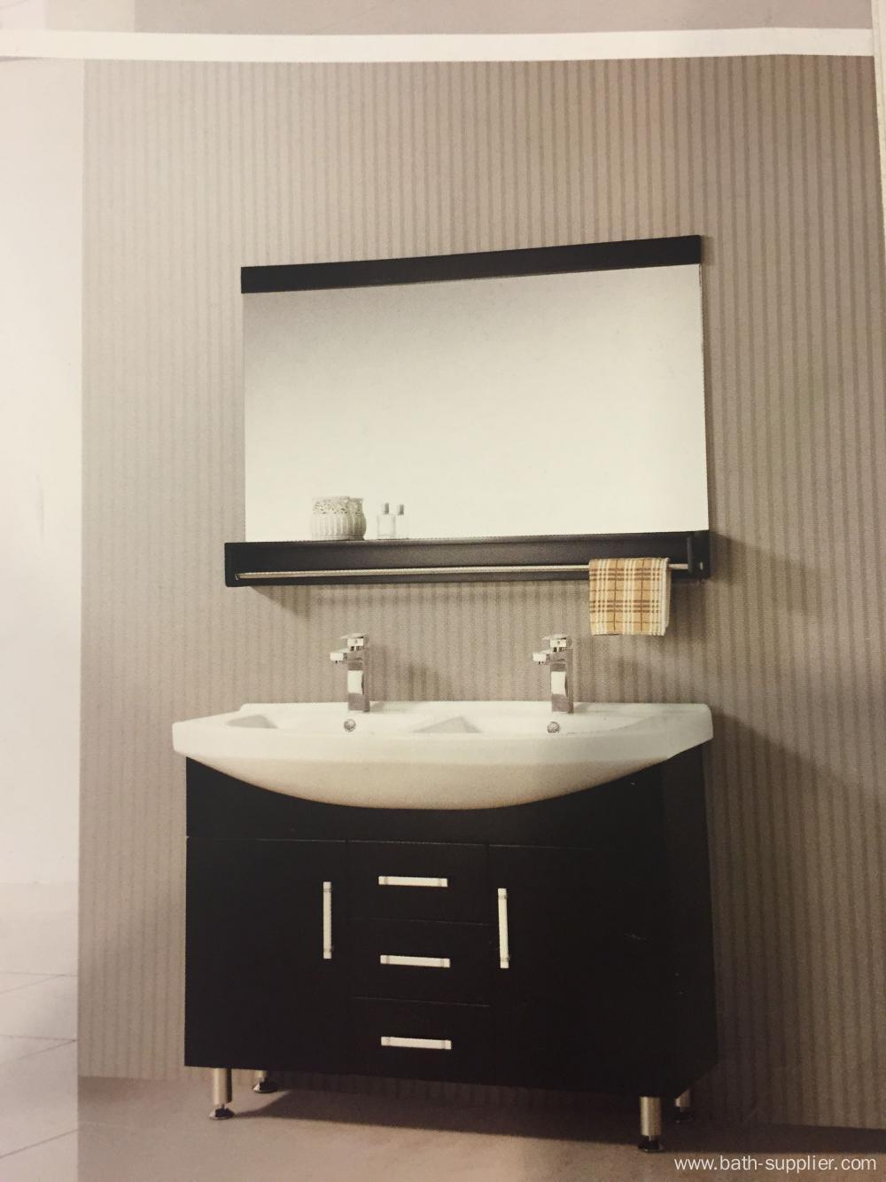 High Gloss Solid Wood bathroom cabinet