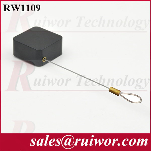 RW1109  Pull Box Merchandise Tether 