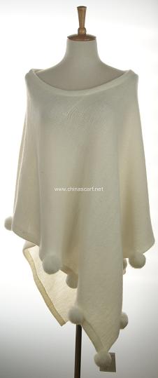 Top Selling Plain Knitted Ladies Poncho With Ball