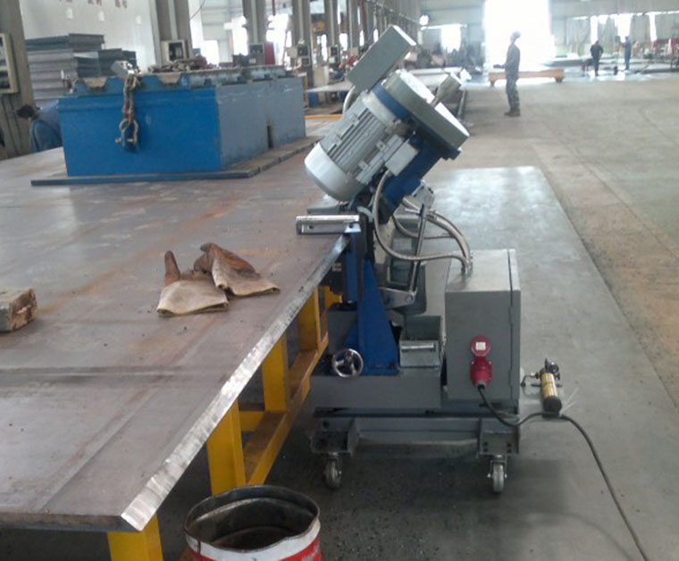 XMM?-1032?Plate Beveling Machine