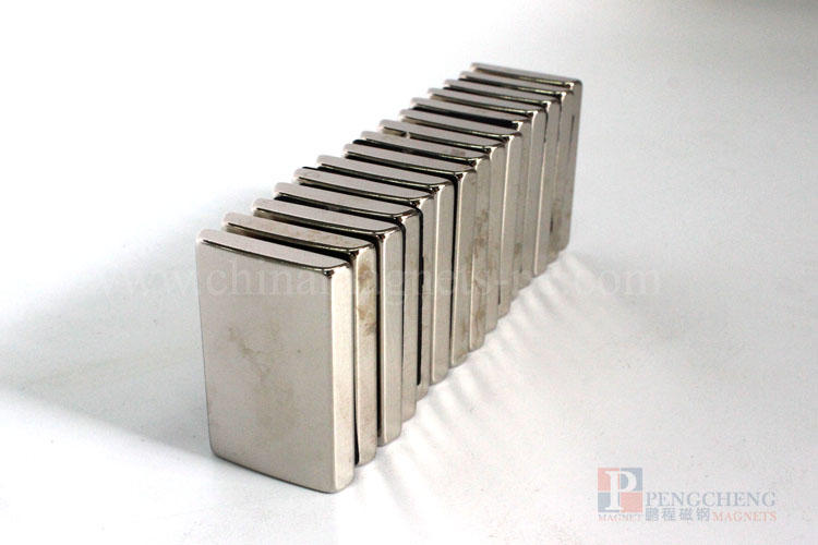 N33 Nickel Coated Neodymium Arc Magnet
