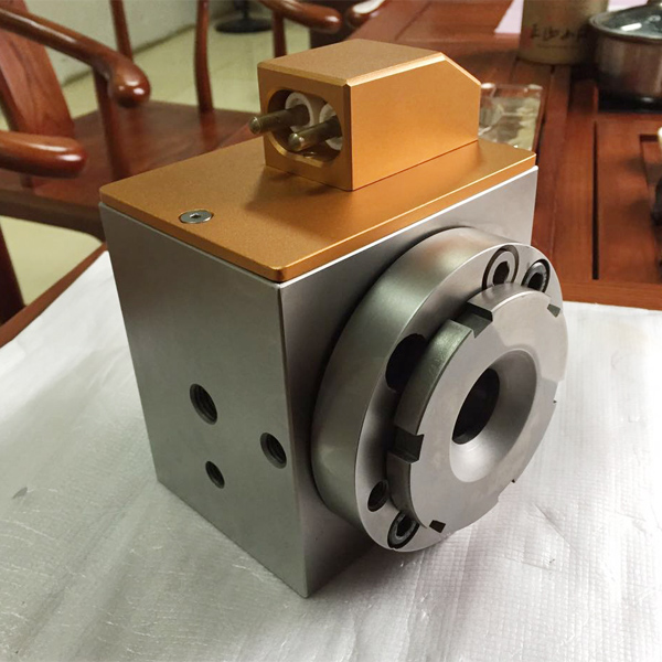 fine tuning wire extrusion head with color stripe function 