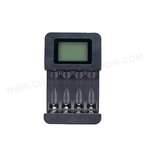 4 Slots Smart Charger With LCD Applied To AA ,AAA Ni-MH, Ni-CD Battery