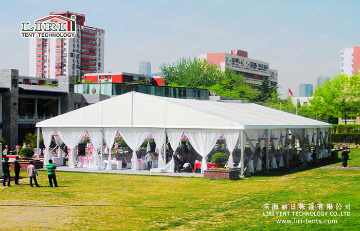 1000 People Party Tent with Luxury Roof Lining and Curtains