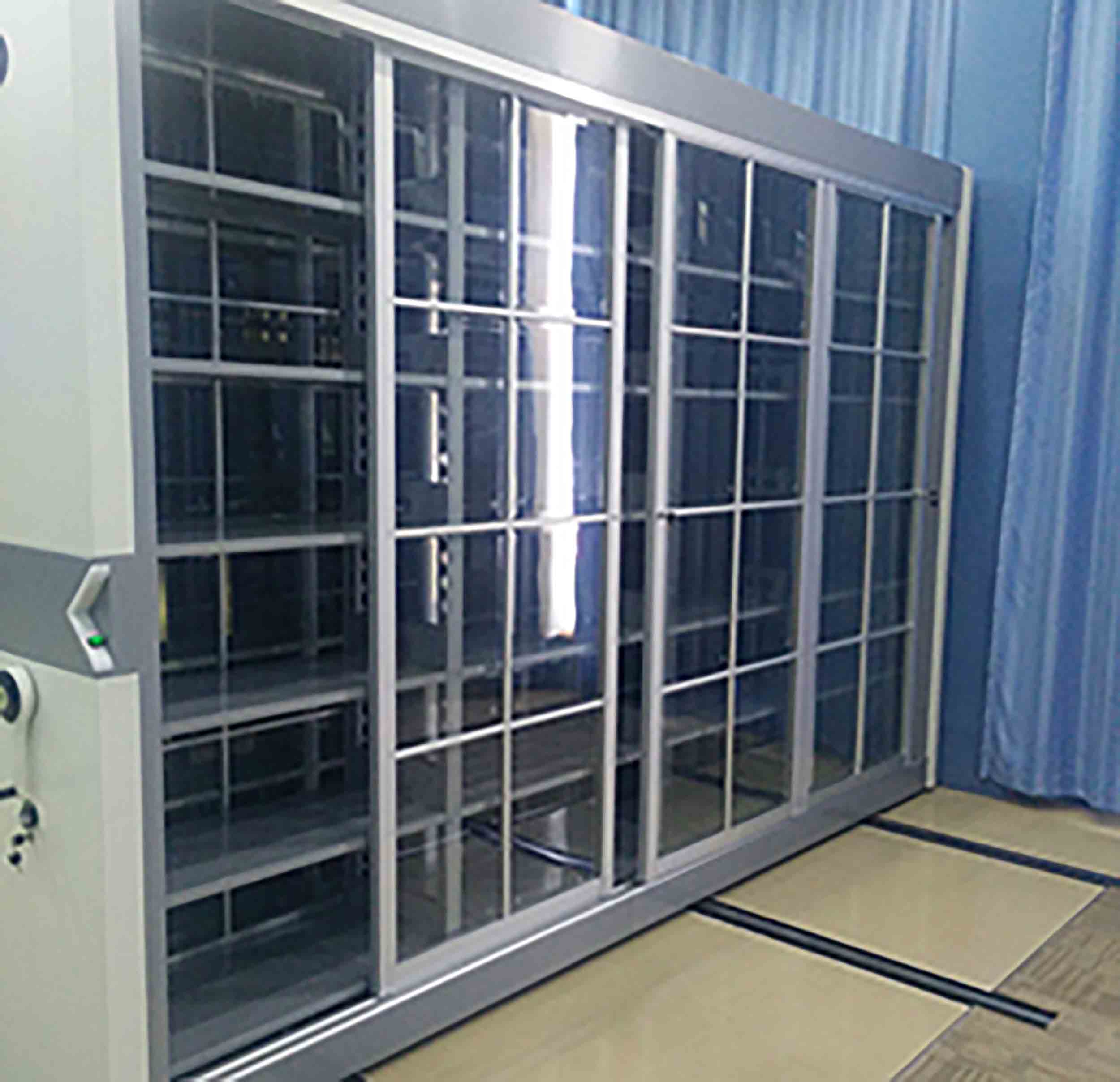 Mobile shelving system showcase museum furniture 