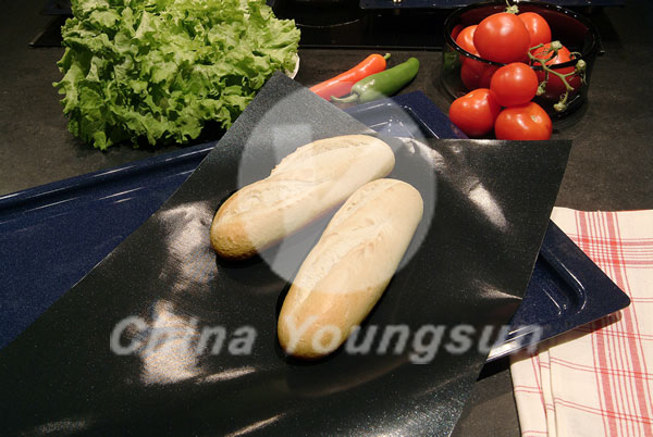 PFOA free non-stick grill mat with high quality