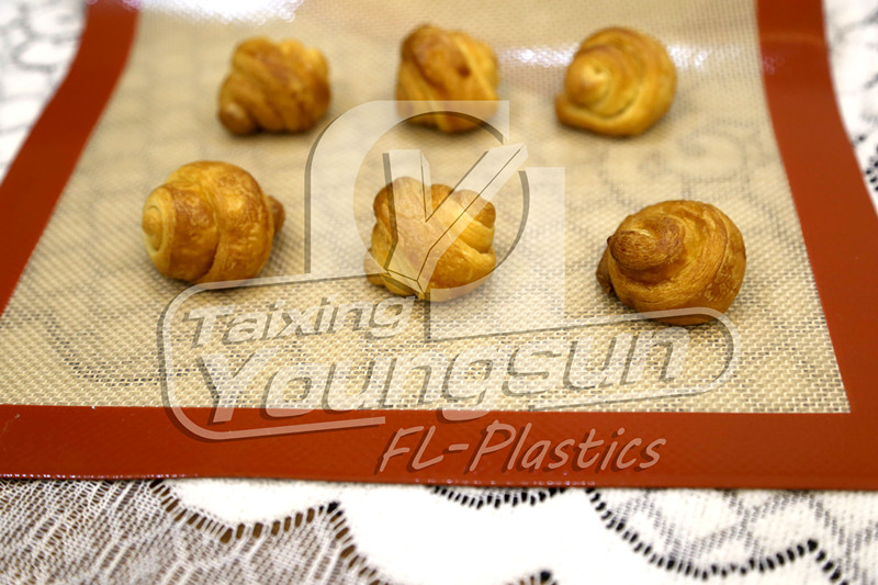 Slicone baking mat with best quality Slicone baking mat with best quality