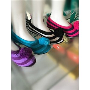 Stripe Knit Bean Socks With Pompoms