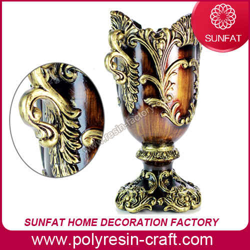 Flower vase on table furniture accessories suppliers