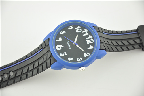 Sport Plastic Watch with Oil Painted Metal Case