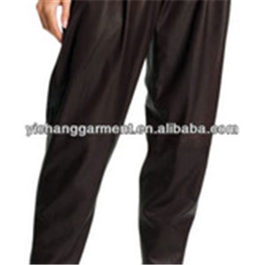 Women& acute;& acute;s Tapered Leather Trousers