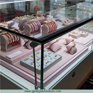 Jewelry Store Sales Counter