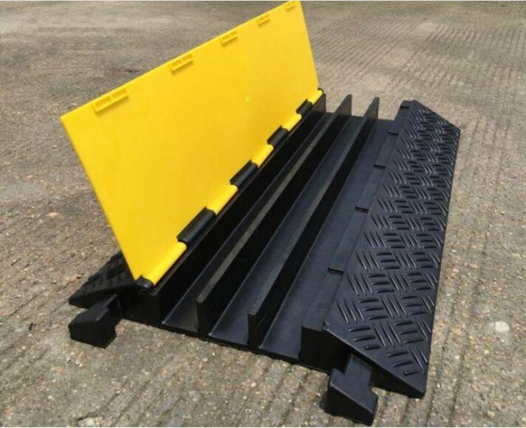 rubber cable protector 3 channel