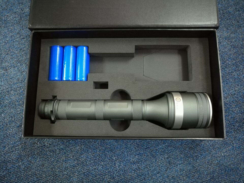 Extral bright diving flashlight/waterproof torch/rechargeable diving flashlight